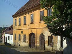 Bohum�r Lifka, rodn� d�m